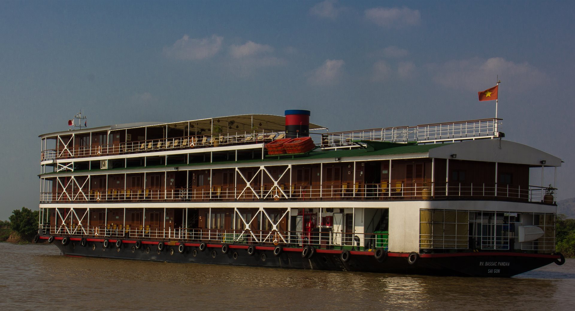 River cruise ship on the Mekong — Mekong river cruise deals